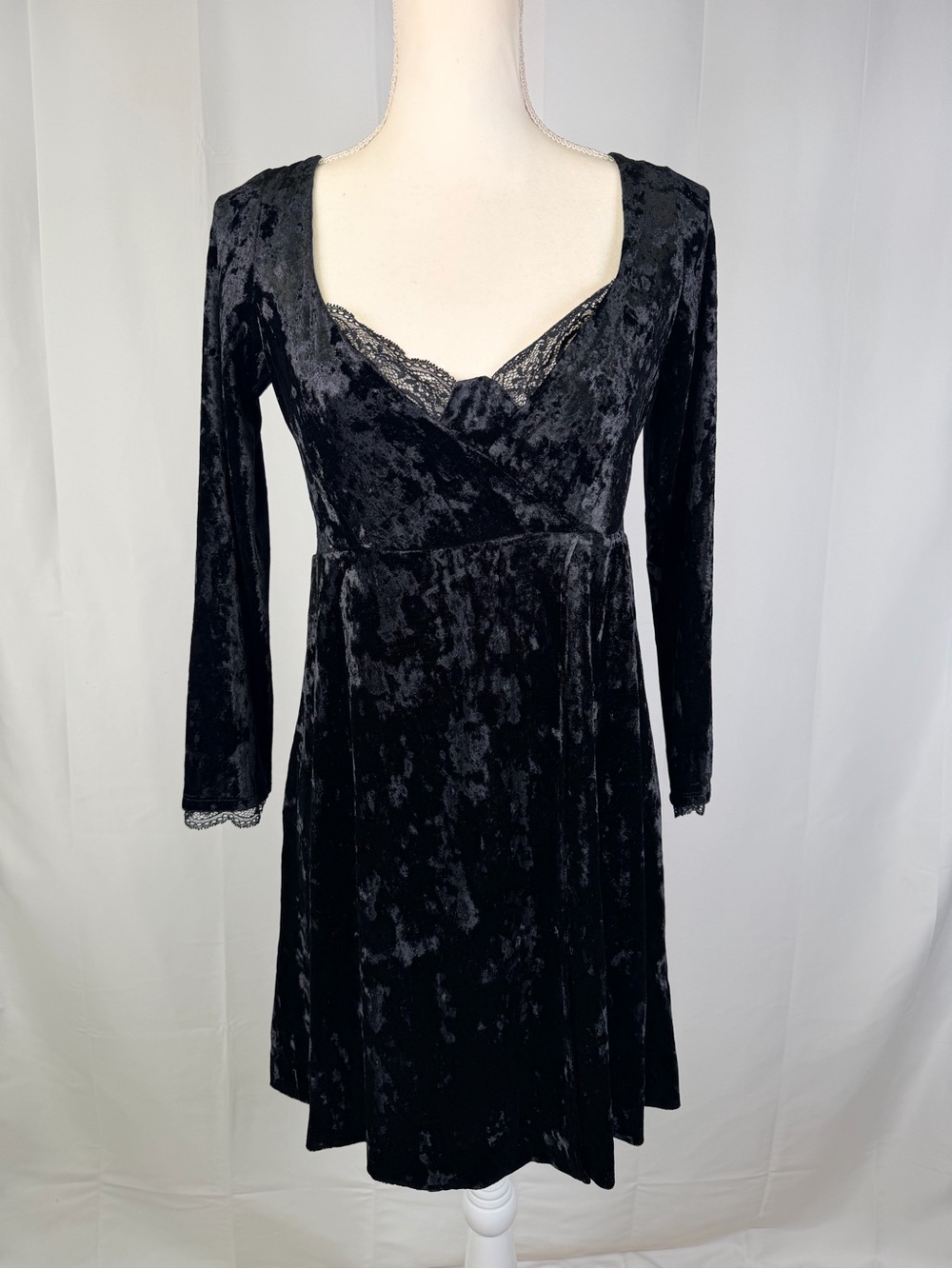 Free People Black Velvet Lace Open Back Witchy Dress S NWT
